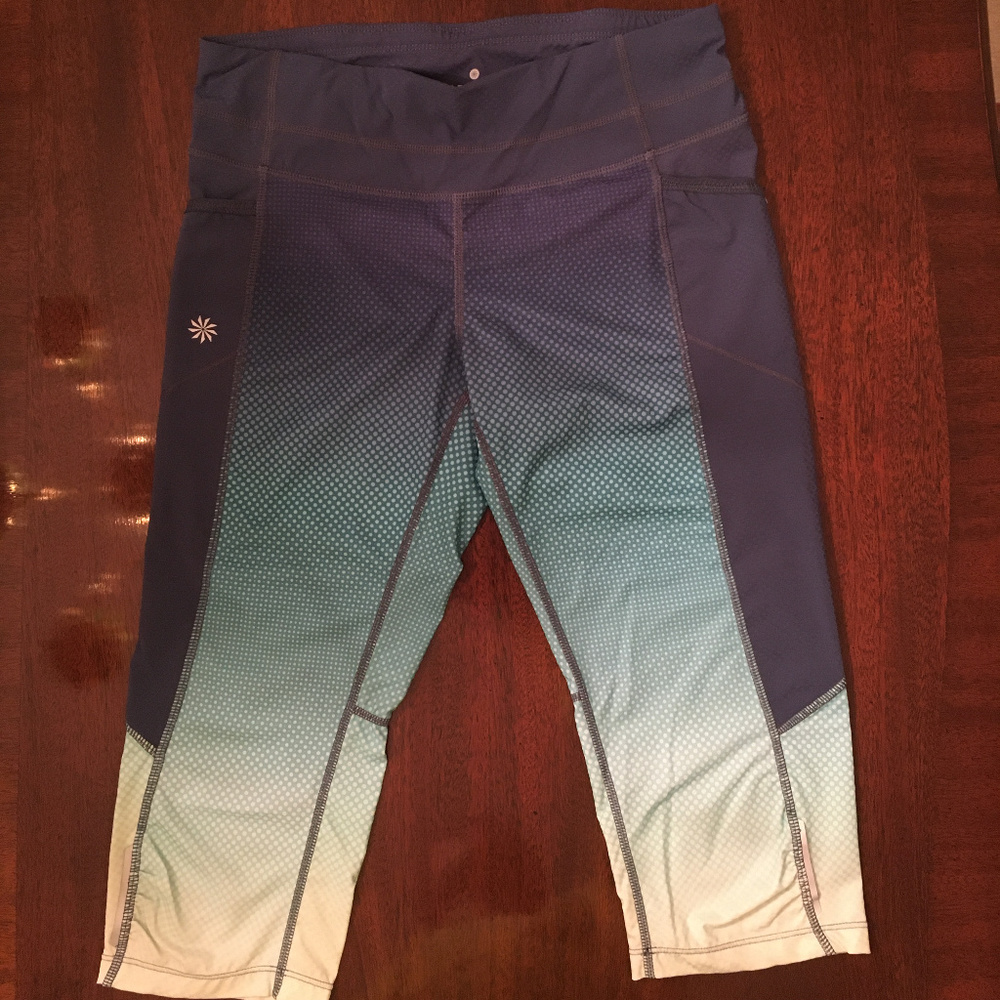 Athleta Be Free Knicker Blue Dobby Fadeout Legging